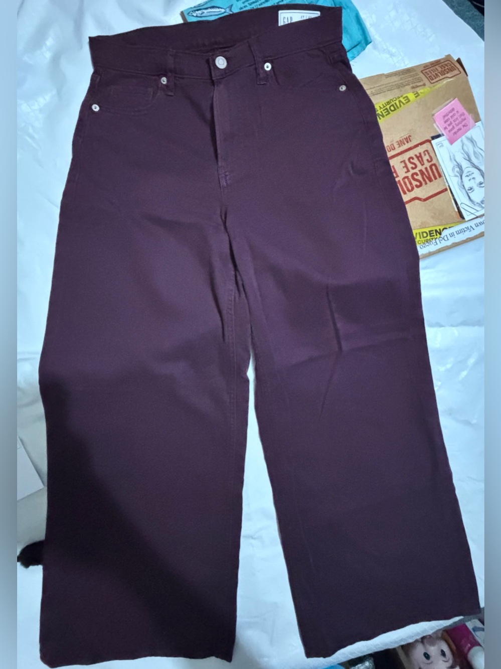 GAP Woman’s Baggy Mid Rise Jeans in Plum size 27/4r With a 29.5 Inseam